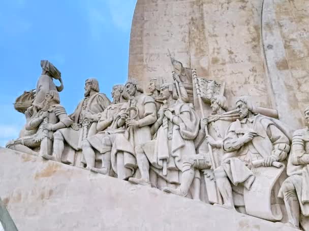 葡萄牙里斯本的寻回纪念碑 一座庆祝葡萄牙发现时代的20世纪纪念碑 — 图库视频影像