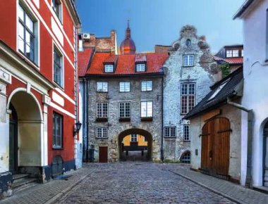 Footage of Riga, Letonia streets and architecture in old town.