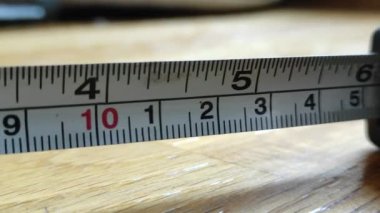 2 metre uzunluğundaki mezura görüntüsü