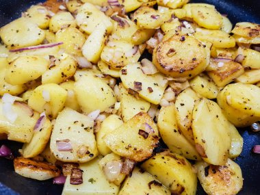 Çiftçiler jambonlu kahvaltı ve kızarmış patates.