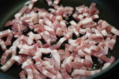 Çiftçiler jambonlu kahvaltı ve kızarmış patates.