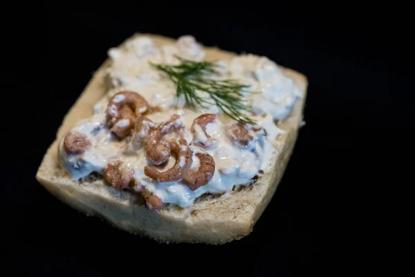 Stock image Salad with fresh North Sea crabs