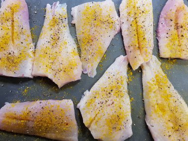 Red Snapper Sebastes norvegicus balığı fileto patates salatası