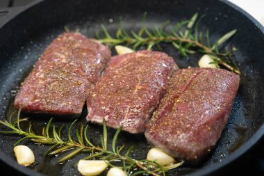 Rosemary lamb filet with healthy vegetables