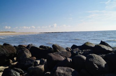 Kuzey denizindeki uçsuz bucaksız sahil Hvidbjerg Stranden Blavand Danimarka