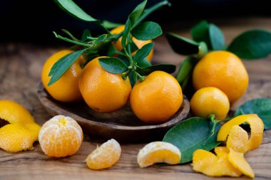 Calamondin Orange nitro fortune makrocarpa bir mandalina karışımıdır.