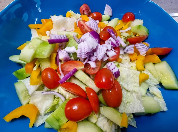 taze ve sağlıklı salata sosu ile