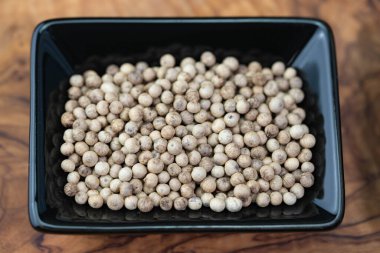 Sadece Kamboçya 'nın Kep ve Kampot bölgelerinden gelen biberler kendilerine Kampot biberi diyebilir.