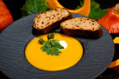 Portakal rengi Hokkaido kabağı kabak çorbası için cucurbita maxima