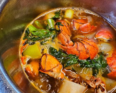 özel deniz ürünleri ya da ıstakoz.