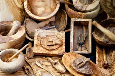 Zeytin ağacından yapılmış mutfak donanımı