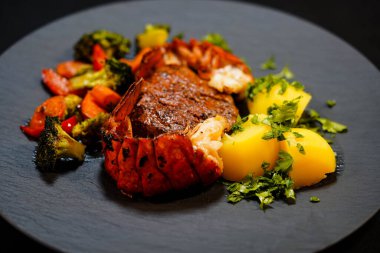 Biftek ve ıstakoz fileto.