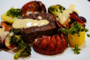 Biftek ve ıstakoz fileto.