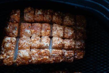 Savoy lahanalı çıtır Pork Royal.