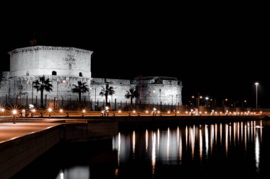 Civitavecchia ortaçağ kalesi 