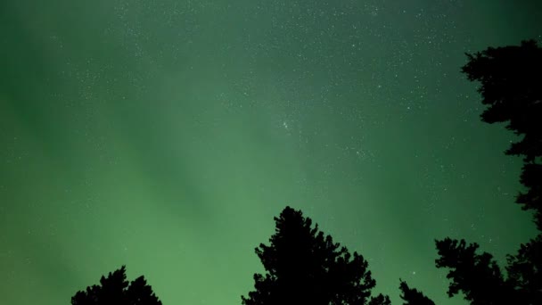 Time Lapse Luce Nuvole Verde Scuro Che Sono Colorati Aurora — Video Stock
