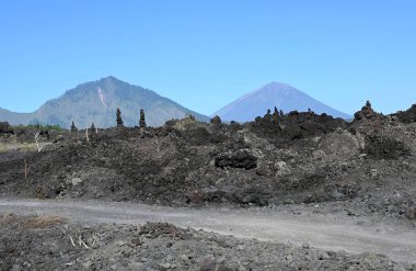 Batur volkanı ve Bali-Endonezya naipliği Bangli çevresi