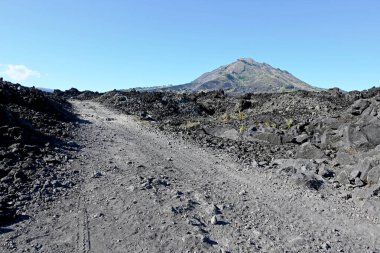 Batur volkanı ve Bali-Endonezya naipliği Bangli çevresi