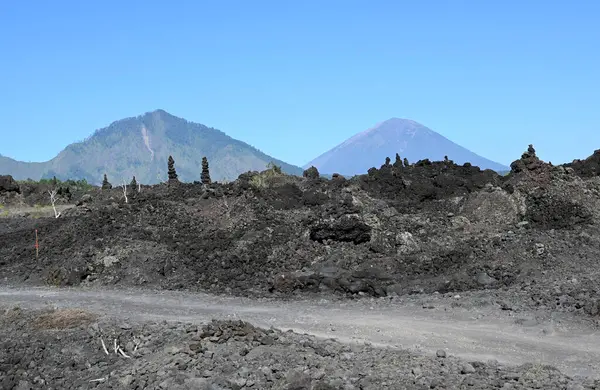 Batur volkanı ve Bali-Endonezya naipliği Bangli çevresi