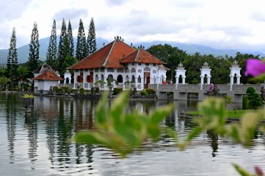 Bali, Endonezya - 30 Mart 2025: Bali 'nin Karangasem naipliğinde 