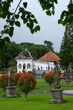 Bali, Endonezya - 30 Mart 2025: Bali 'nin Karangasem naipliğinde 