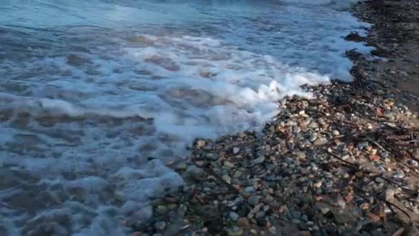 Close Pebble Beach Sea Waves Ionian Sea Moraitika Corfu Grécia — Vídeo de Stock