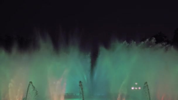Night Shot Performance Singing Magic Fountain Montjuic Barcelona Catalonië Spanje — Stockvideo