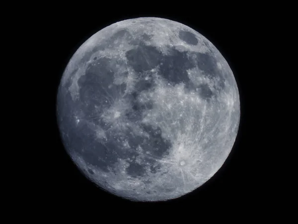 Повне Місячне Сяйво Вгору Темне Небо Білим Місячним Світлом Впритул — стокове фото