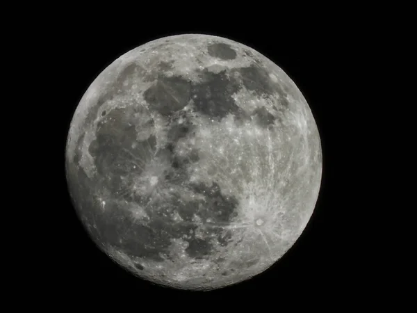 Vollmond Erhellt Dunklen Himmel Mit Weißem Mondlicht Nahaufnahme Von — Stockfoto