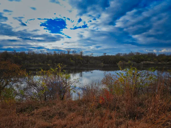 Vista Panorámica Del Lago Día Otoño Noviembre — Foto de Stock