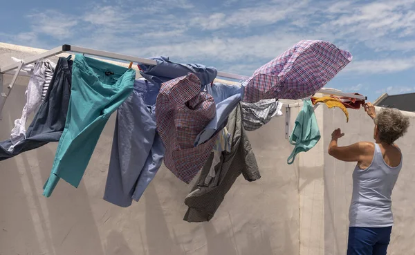 Langebaan South Africa 2023 Elderly Woman Hanging Out Washing Windy — Stock Photo, Image