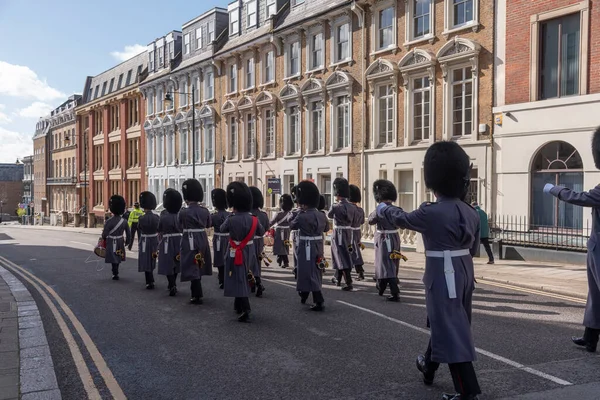 Windsor Berkshire Inglaterra Reino Unido 2023 Guardias Marchando Regreso Los — Foto de Stock