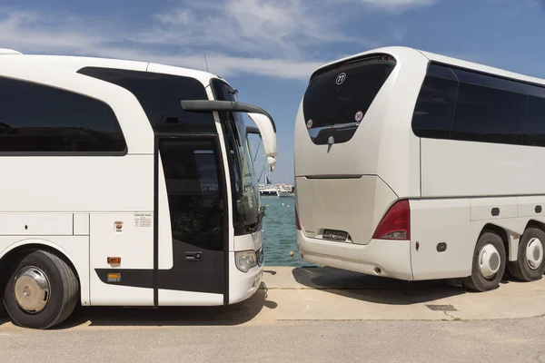 Siteia Kreta Grecja Rok 2023 Przód Tył Wakacyjnych Autobusów Turystycznych Obraz Stockowy