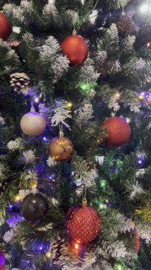 Noel ağacı dikey arkaplanı kapat