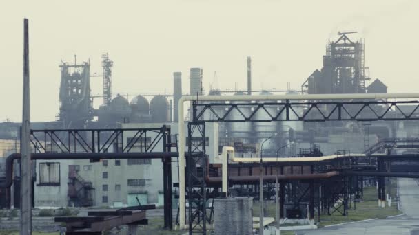 Огромный Завод Производству Металла Железа Стали Тяжелая Промышленность Загрязняет Окружающую — стоковое видео