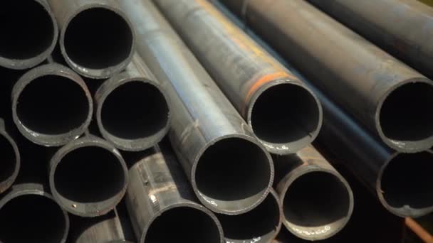 轧钢厂成品库中装有不锈钢管材 — 图库视频影像