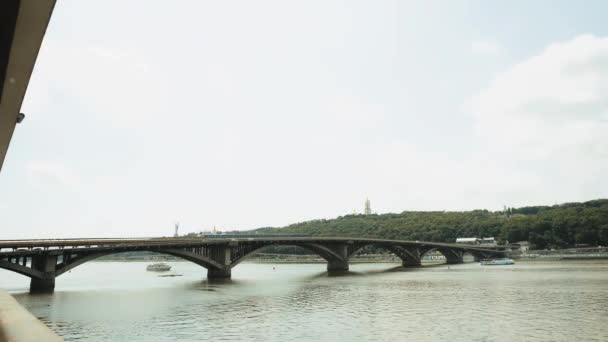 Міст Через Річку Київ Дніпро Панорама Україна Високоякісні Кадри Твердим — стокове відео