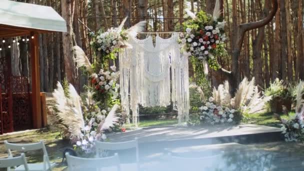 Decorações Casamento Arco Flores Pastel Cores Desbotadas Câmera Lenta Fora — Vídeo de Stock