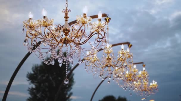 Close Stylish Crystal Chandelier Outdoor Organization Cloudy Sky Background Close — Stok Video