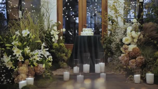 Wedding Cake Decorated Dried Wild Flowers Evening Wooden Vintage Door — Video Stock