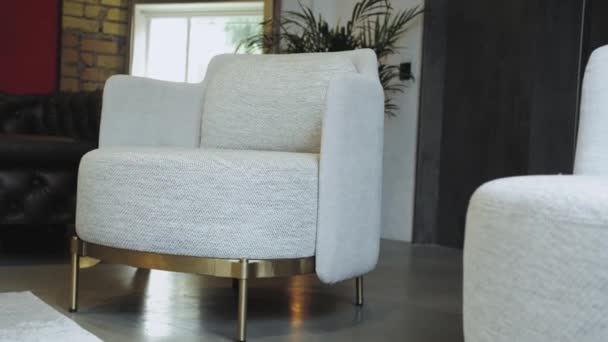 Dolly Shot Gray Fabric Minimalist Chair Loft Stile Office Fashionable — 图库视频影像