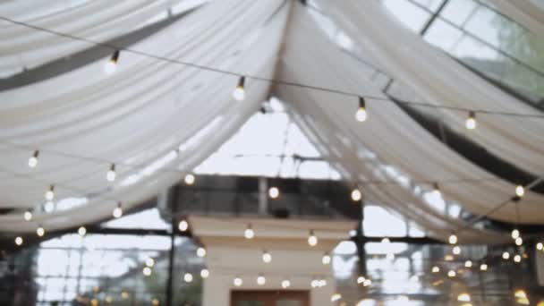 Light Bulbs Restaurant Bar Beautiful Decoration Wedding Defocused Shot Slow — Vídeos de Stock