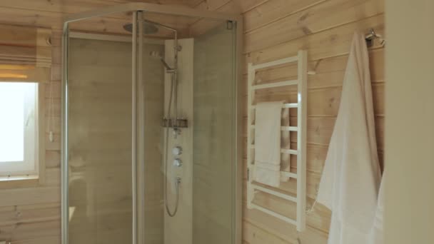 Kabina Prysznicowa Podgrzewany Wieszak Ręczniki Ręcznikiem Biały Ręcznik Wiszący Haku — Wideo stockowe