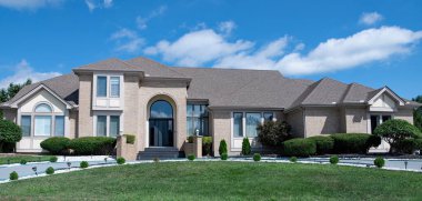 Geniş, Tan Tuğlalı Çiftlik Evi Kemerli Giriş