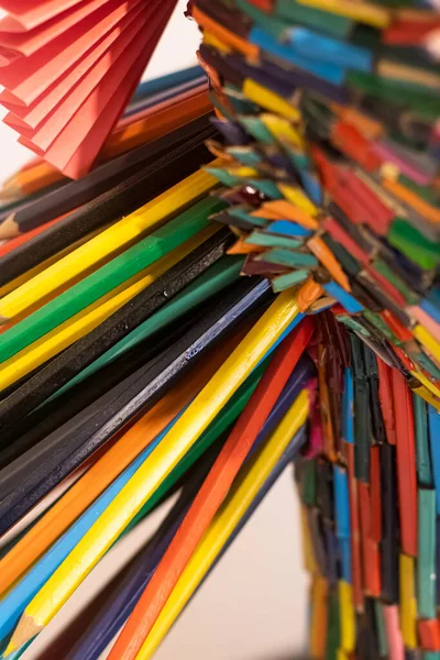 Perto Uma Pilha Lápis Coloridos — Fotografia de Stock