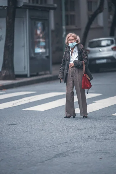 Senior Woman City Street — Stock fotografie