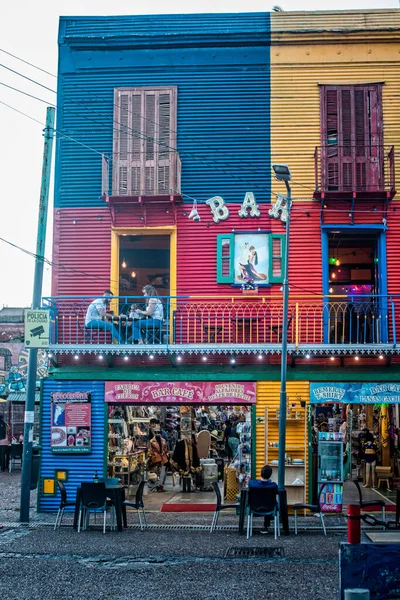 Clădire Colorată Strada Orașului — Fotografie, imagine de stoc