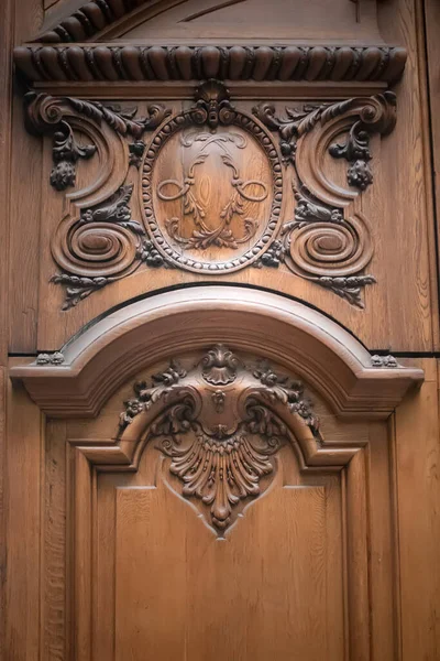 Ξύλινη Πόρτα Του Παλιού Σπιτιού — Φωτογραφία Αρχείου