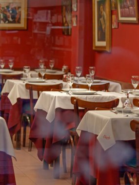 BUENOS AIRES, ARGENTINA - 13 Nisan 2022: Lüks otel restoranının iç mekanı