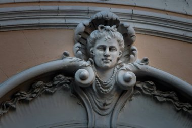 Buenos Aires 'teki eski bina dekorasyonu.